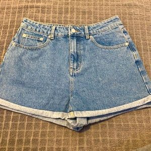 SHEIN plain dark blue shorts, size small.